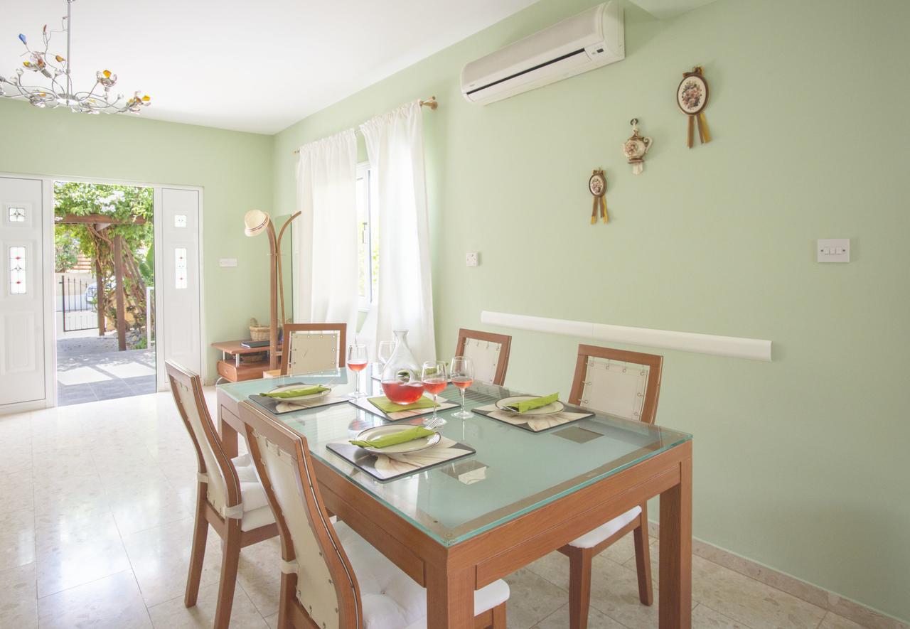 Nissi Maria Villa Ayia Napa Exteriör bild