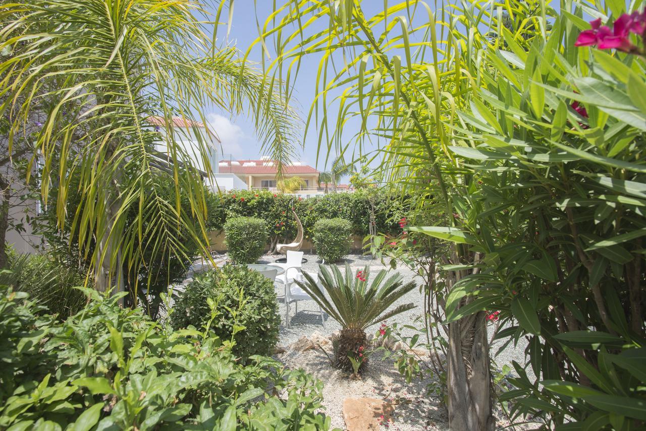 Nissi Maria Villa Ayia Napa Exteriör bild